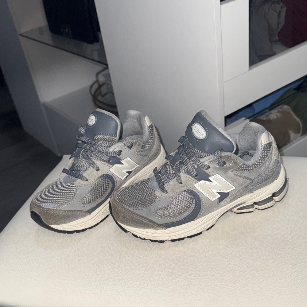New Balance Kids' Silver and Gray Sneakers